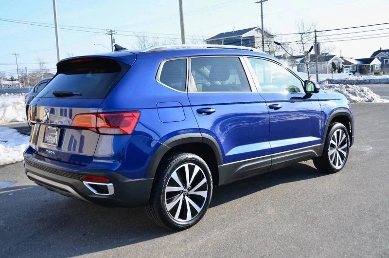 2024 Volkswagen Taos - Image 11 of 12