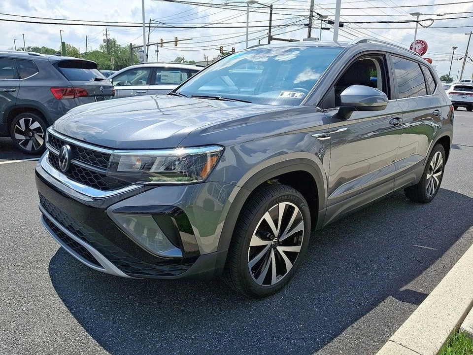 2024 Volkswagen Taos - Image 3 of 12
