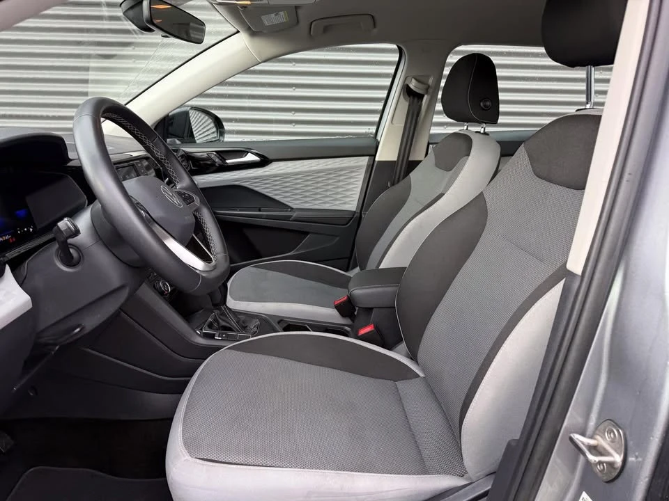 2024 Volkswagen Taos - Image 9 of 19