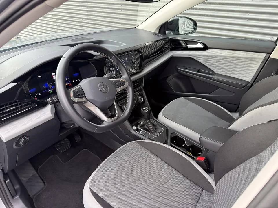 2024 Volkswagen Taos - Image 10 of 19
