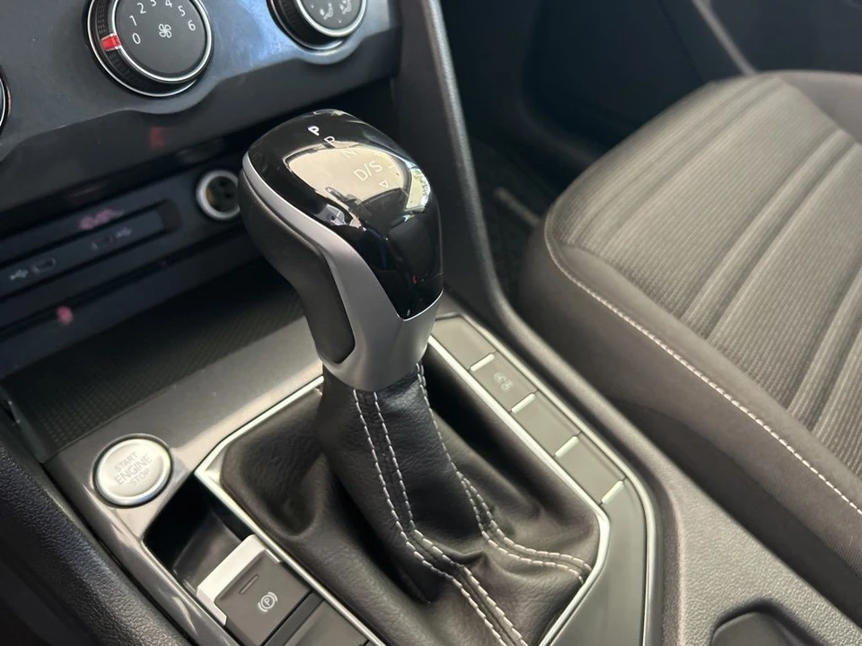 2024 Volkswagen Tiguan - Image 8 of 12