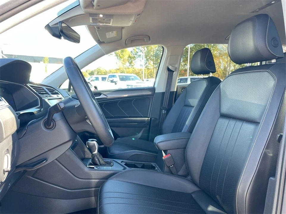 2024 Volkswagen Tiguan - Image 8 of 12