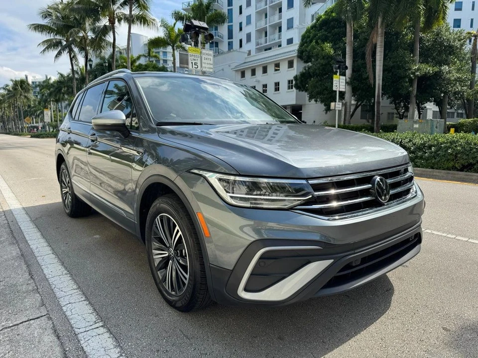 2024 Volkswagen Tiguan - Image 2 of 12