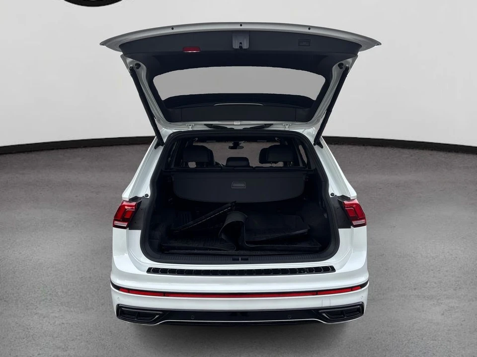 2024 Volkswagen Tiguan - Image 11 of 12