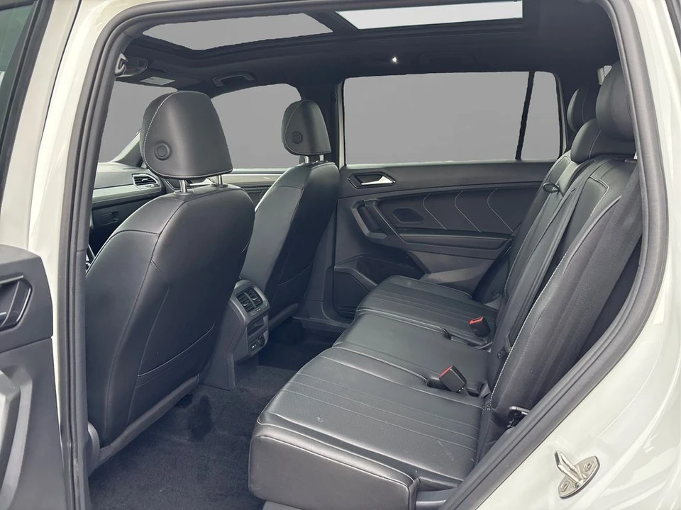 2024 Volkswagen Tiguan - Image 10 of 12