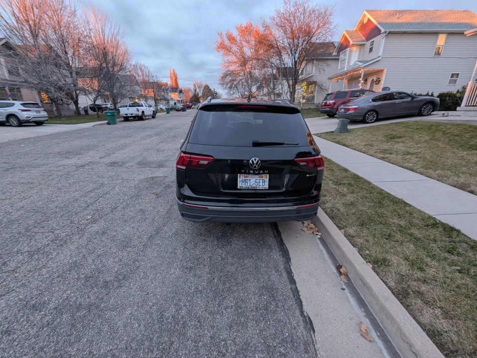 2024 Volkswagen Tiguan - Image 10 of 12