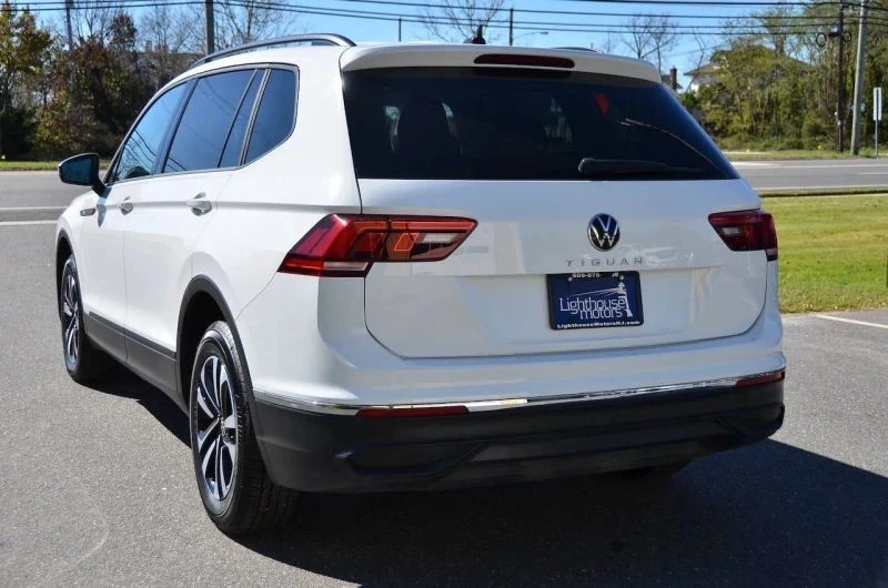 2024 Volkswagen Tiguan - Image 8 of 12