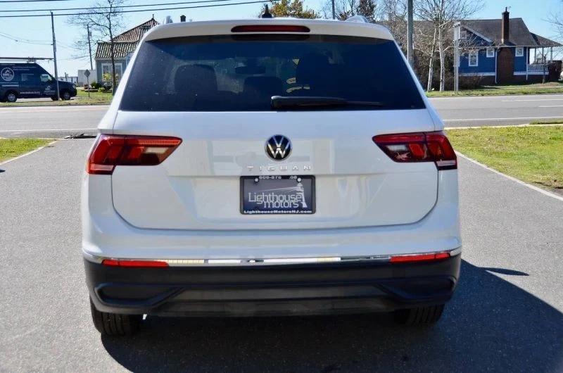 2024 Volkswagen Tiguan - Image 9 of 12