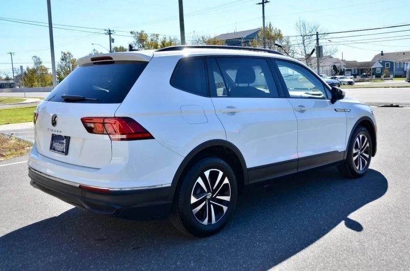 2024 Volkswagen Tiguan - Image 11 of 12
