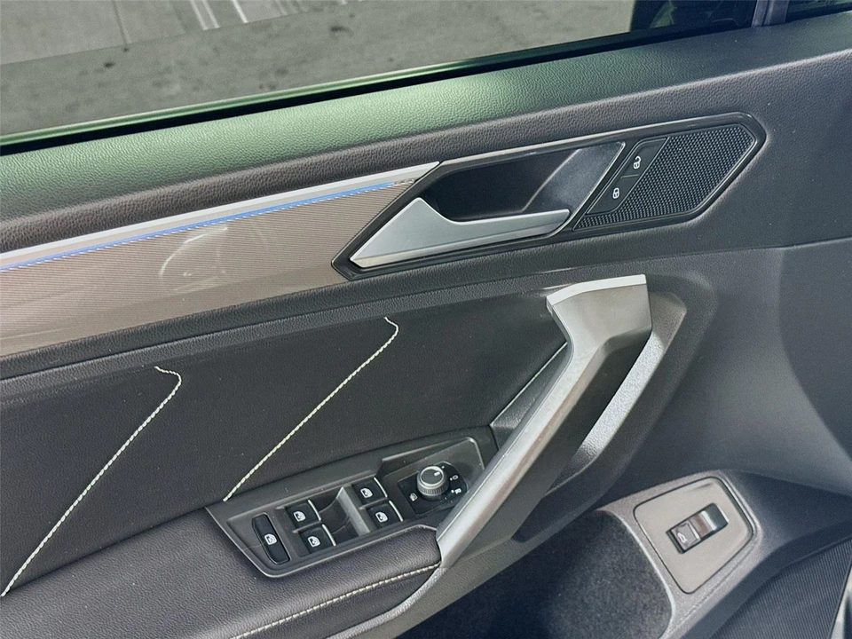 2024 Volkswagen Tiguan - Image 17 of 21