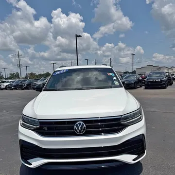 2024 Volkswagen Tiguan SE R-Line