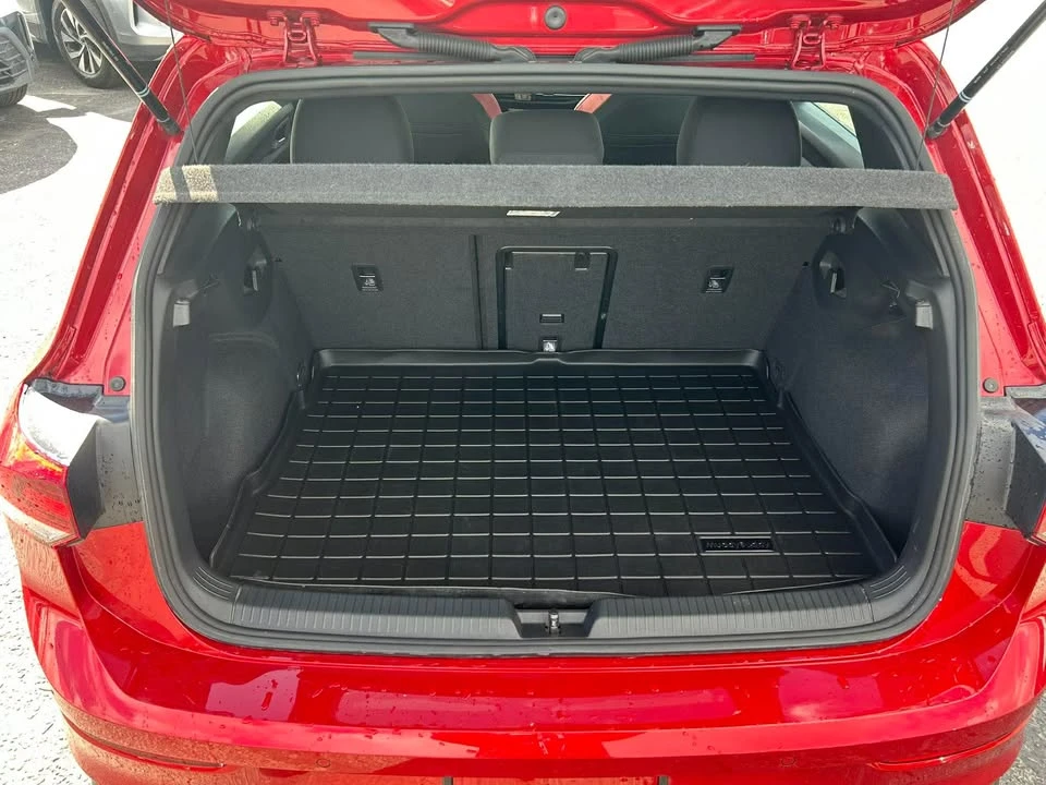 2024 Volkswagen GTI Mk8 - Image 6 of 17
