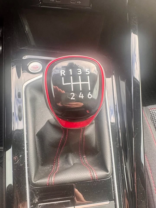 2024 Volkswagen GTI Mk8 - Image 11 of 13