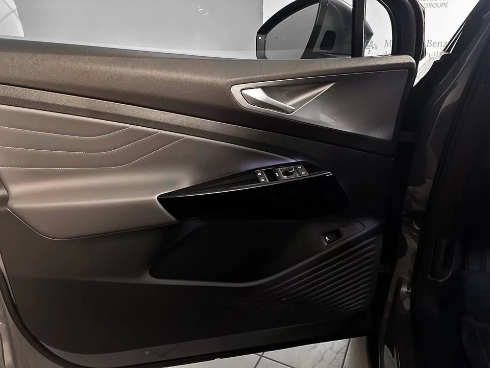 2024 Volkswagen ID.4 - Image 12 of 20