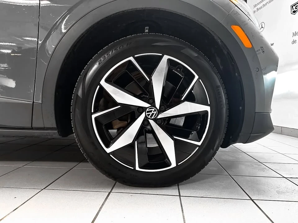 2024 Volkswagen ID.4 - Image 10 of 20