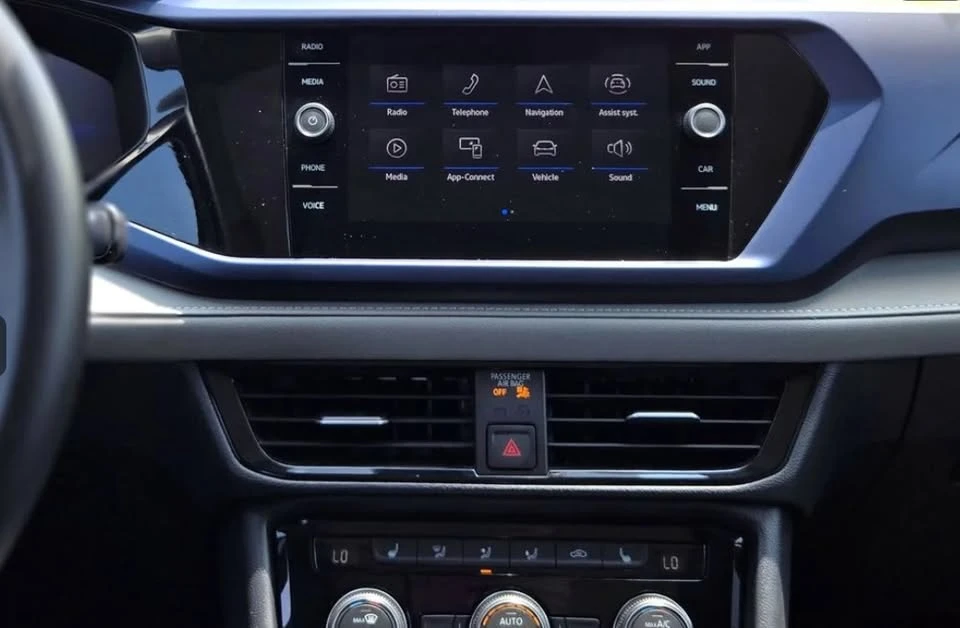 2024 Volkswagen Taos - Image 12 of 12