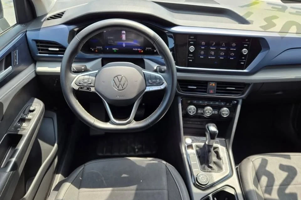 2024 Volkswagen Taos - Image 9 of 12