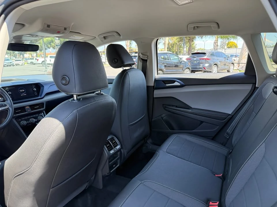 2024 Volkswagen Taos - Image 16 of 20
