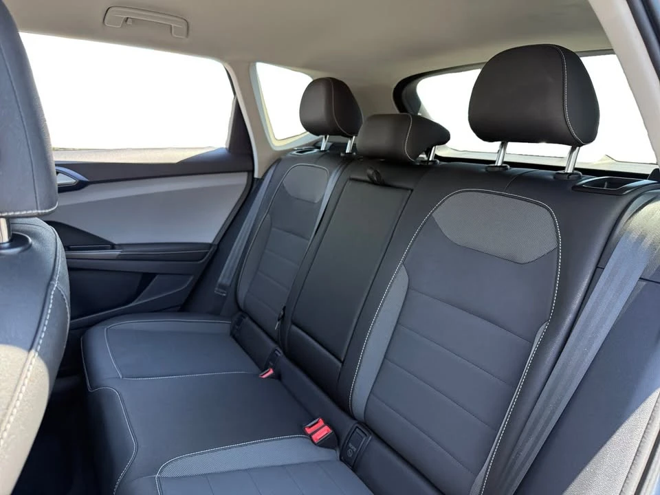 2024 Volkswagen Taos - Image 13 of 20