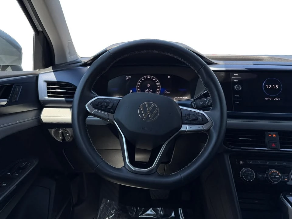 2024 Volkswagen Taos - Image 12 of 20