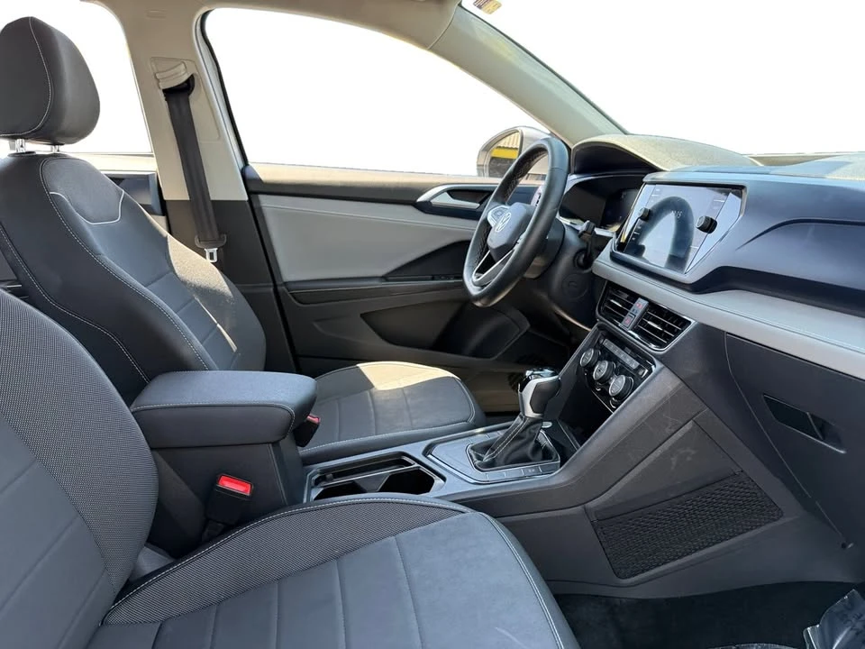 2024 Volkswagen Taos - Image 14 of 20