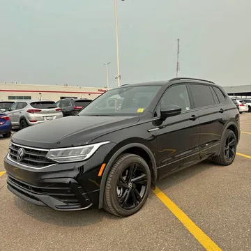 2024 Volkswagen Tiguan Comfortline R-Line Black Edition
