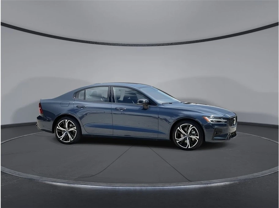 2024 Volvo S60 3rd Gen - Image 17 of 21