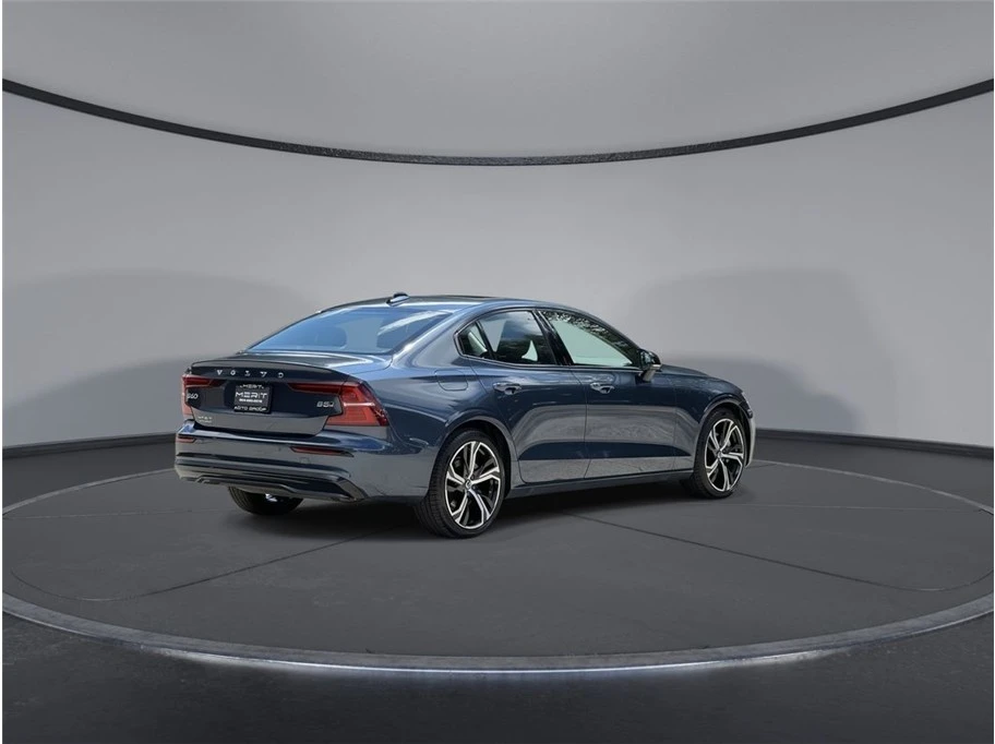 2024 Volvo S60 3rd Gen - Image 14 of 21