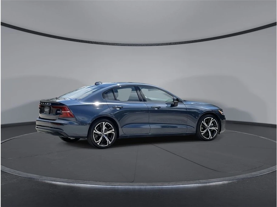 2024 Volvo S60 3rd Gen - Image 15 of 21