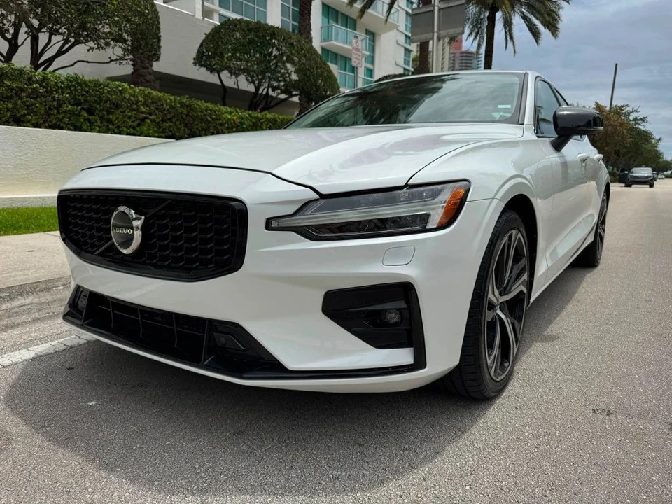 2024 Volvo - Image 9 of 12