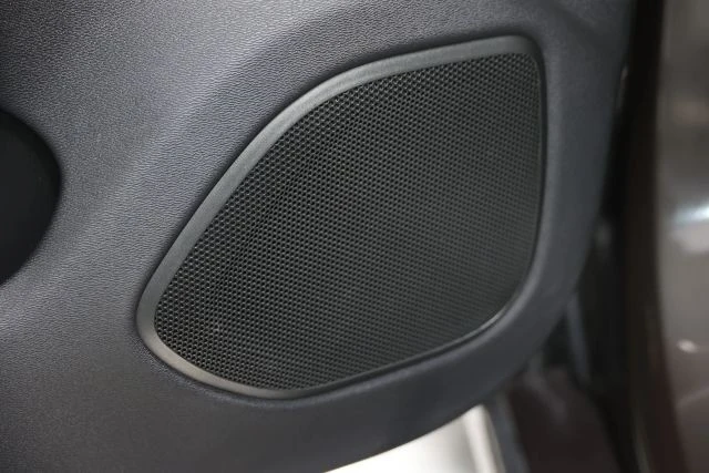 2024 Volvo S60 3rd Gen - Image 10 of 12