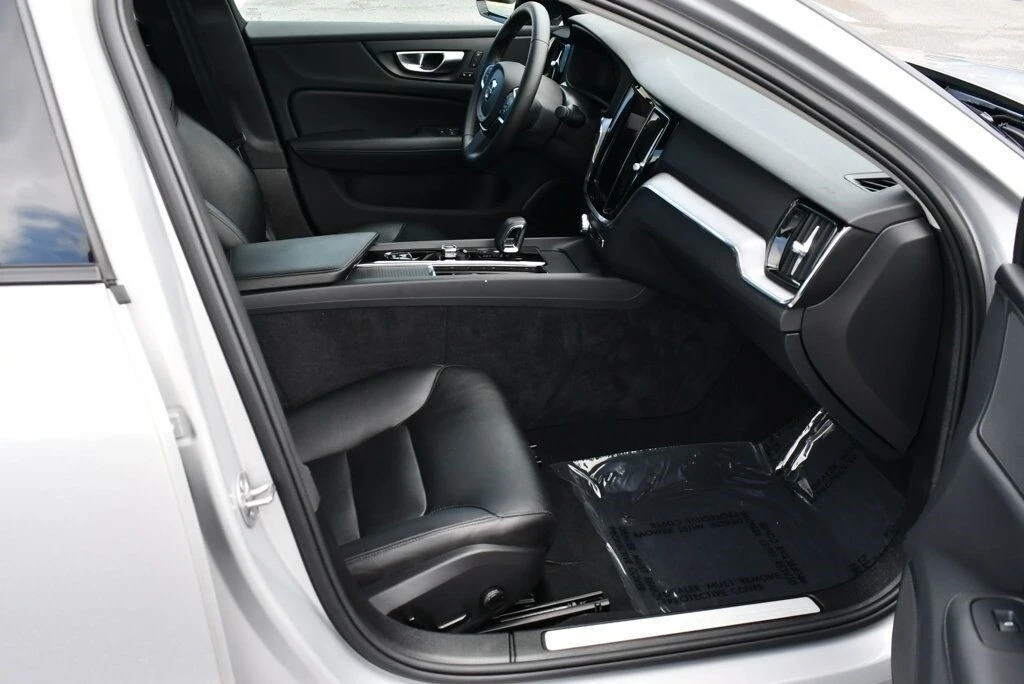 2024 Volvo S60 3rd Gen - Image 18 of 21