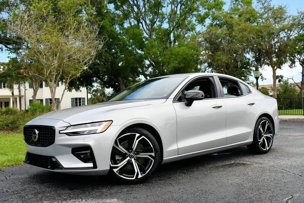 2024 Volvo S60 3rd Gen - Image 20 of 21