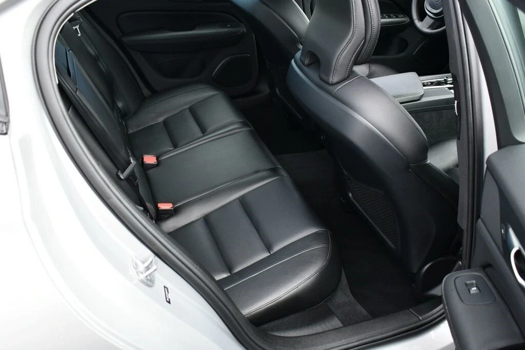 2024 Volvo S60 3rd Gen - Image 17 of 21