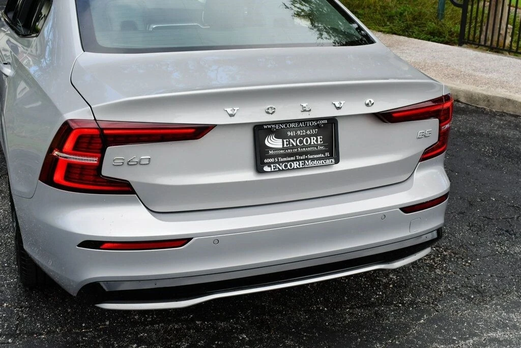 2024 Volvo S60 3rd Gen - Image 10 of 12