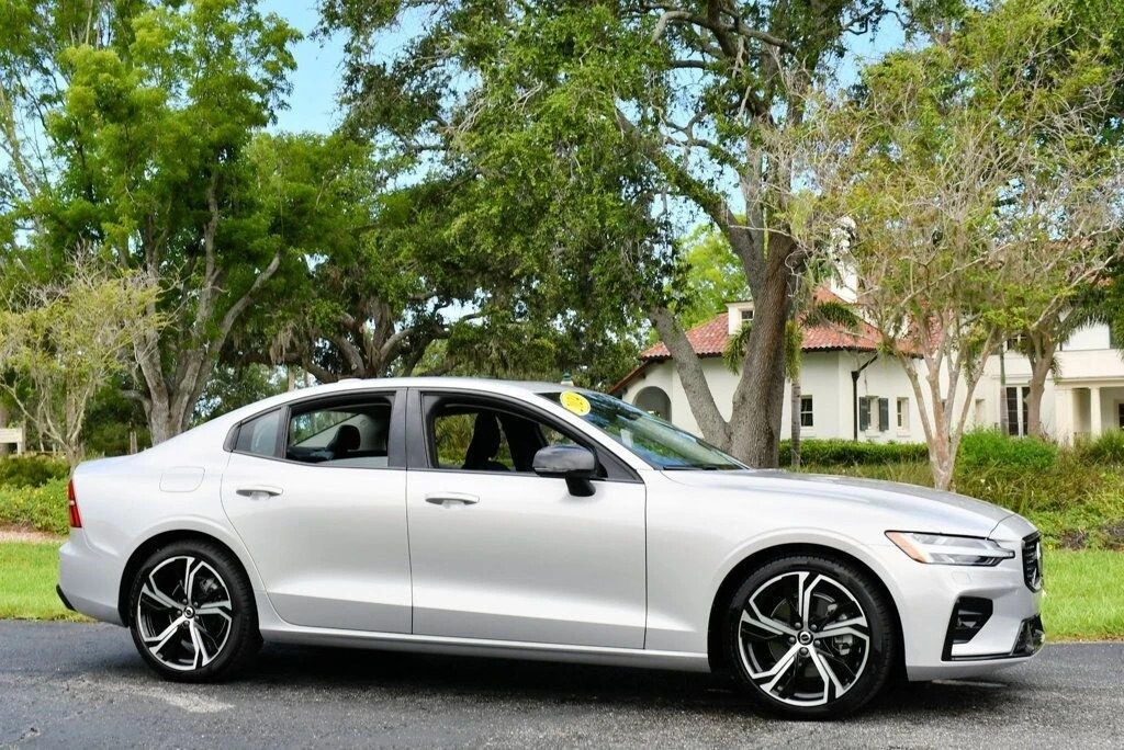 2024 Volvo S60 3rd Gen - Image 8 of 12