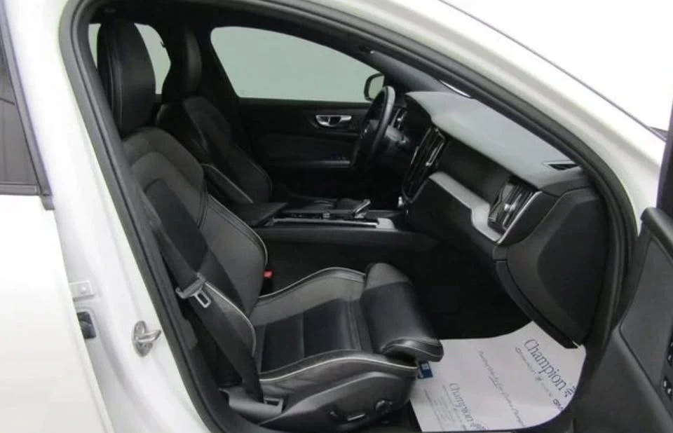 2024 Volvo S60 3rd Gen - Image 9 of 19