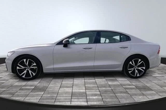 2024 Volvo S60 3rd Gen - Image 2 of 4