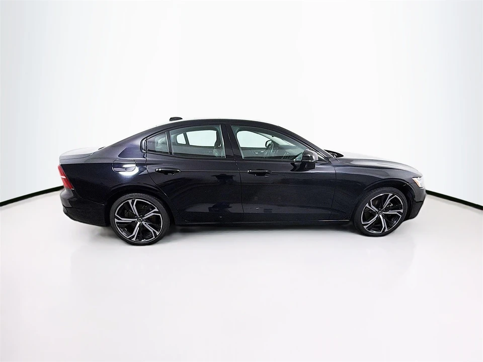 2024 Volvo S60 3rd Gen - Image 9 of 12