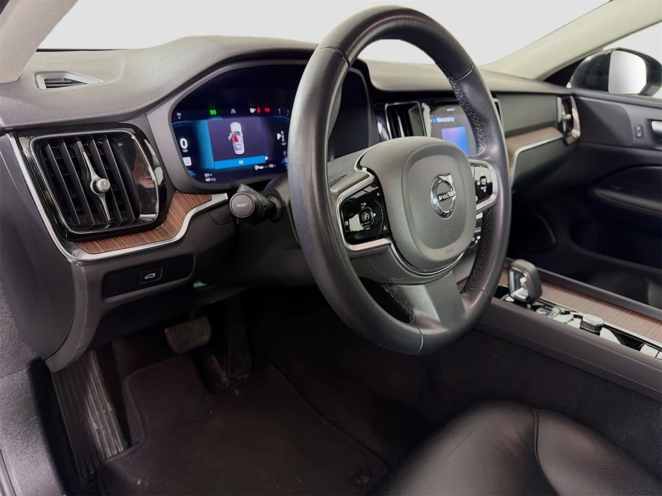 2024 Volvo S60 3rd Gen - Image 11 of 12