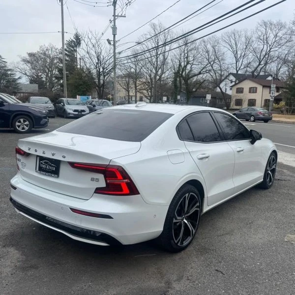 2024 Volvo S60 3rd Gen - Image 5 of 12