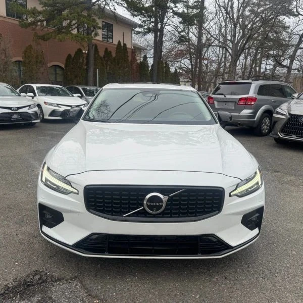 2024 Volvo S60 3rd Gen - Image 8 of 12