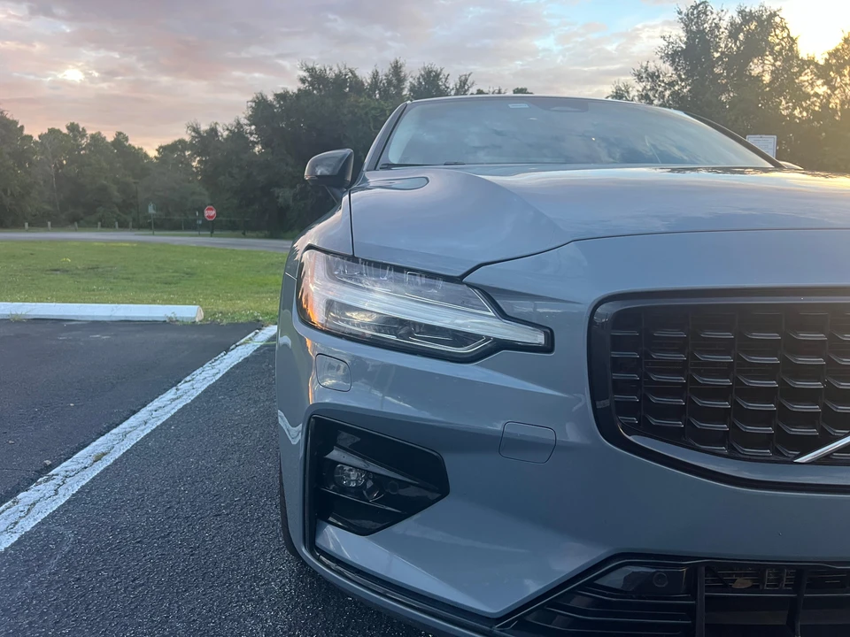 2024 Volvo S60 3rd Gen - Image 16 of 31
