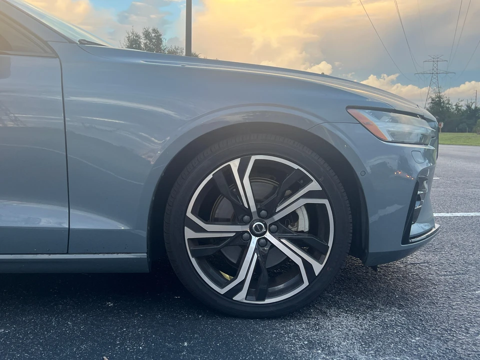 2024 Volvo S60 3rd Gen - Image 23 of 31