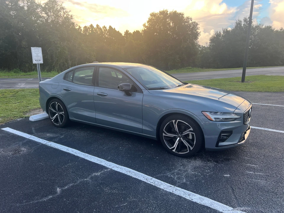 2024 Volvo S60 3rd Gen - Image 12 of 31