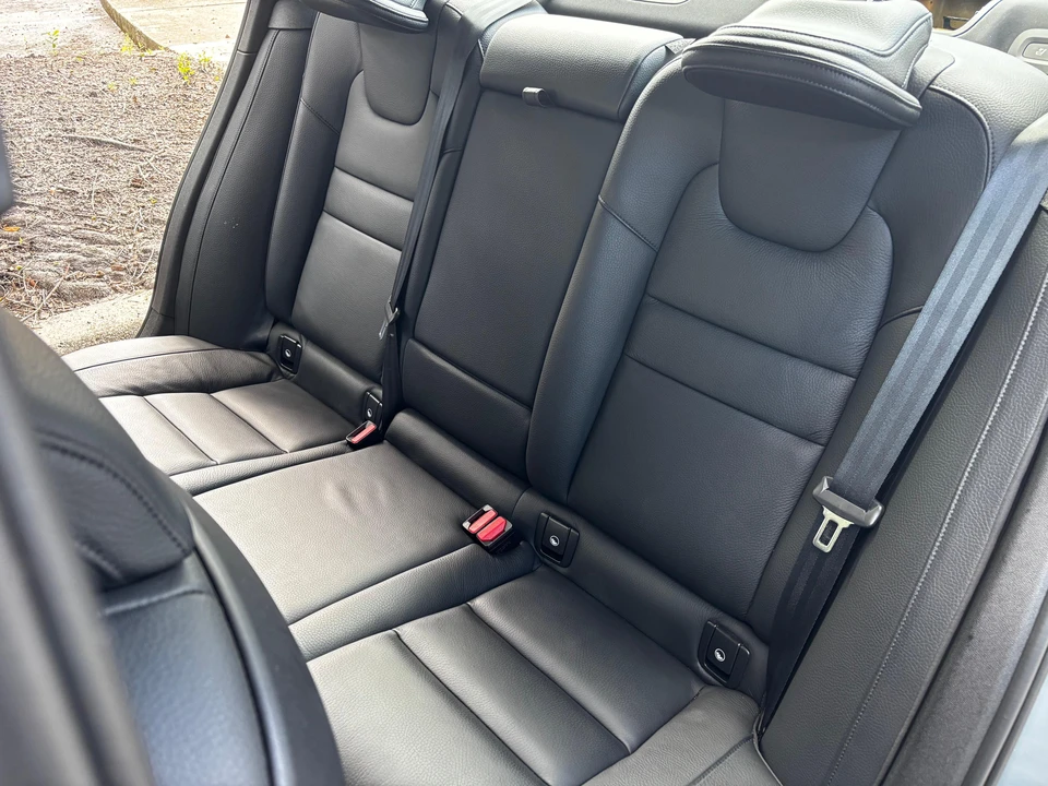 2024 Volvo S60 3rd Gen - Image 30 of 31