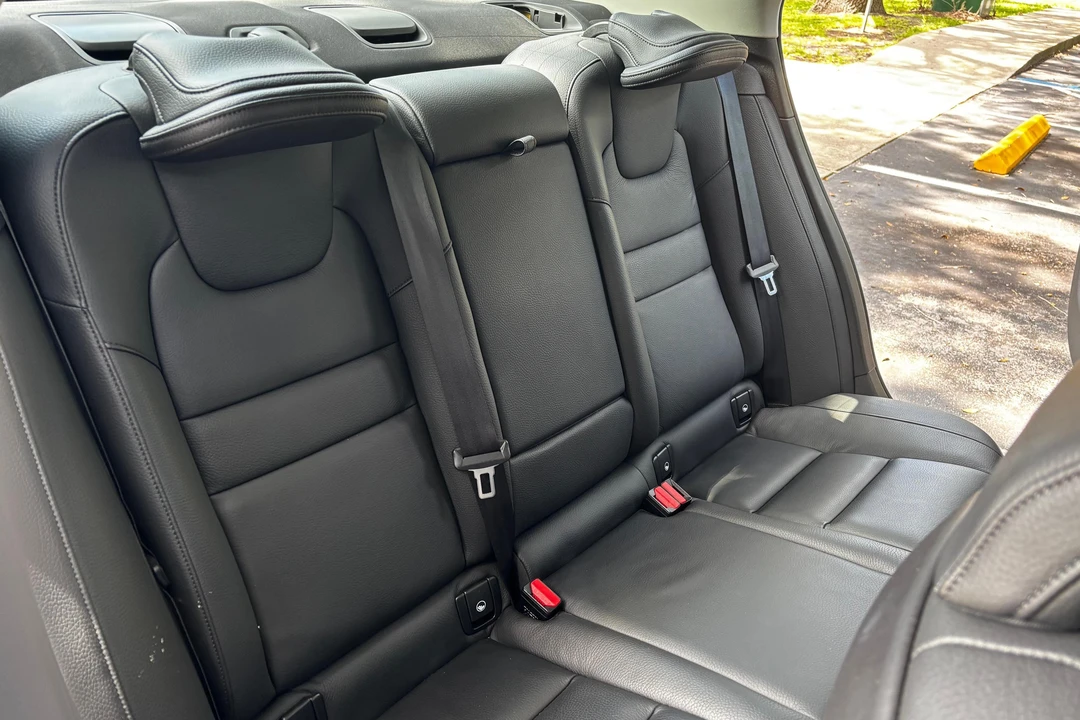 2024 Volvo S60 3rd Gen - Image 26 of 31