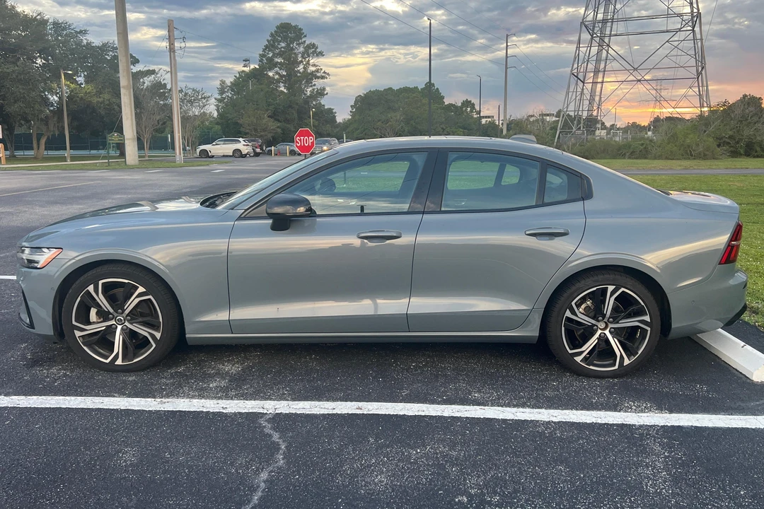 2024 Volvo S60 3rd Gen - Image 3 of 31