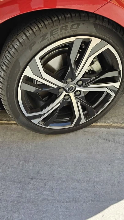 2024 Volvo S60 3rd Gen - Image 9 of 12