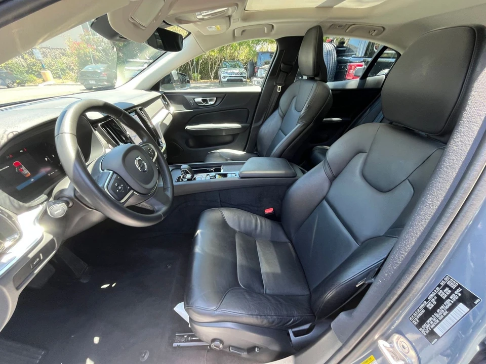 2024 Volvo S60 3rd Gen - Image 29 of 31